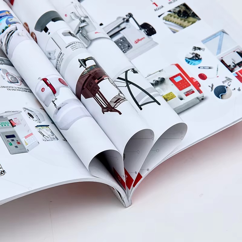 خدمات طباعة التصاميم الجرافيكي - مراجعة Magazines وسعره